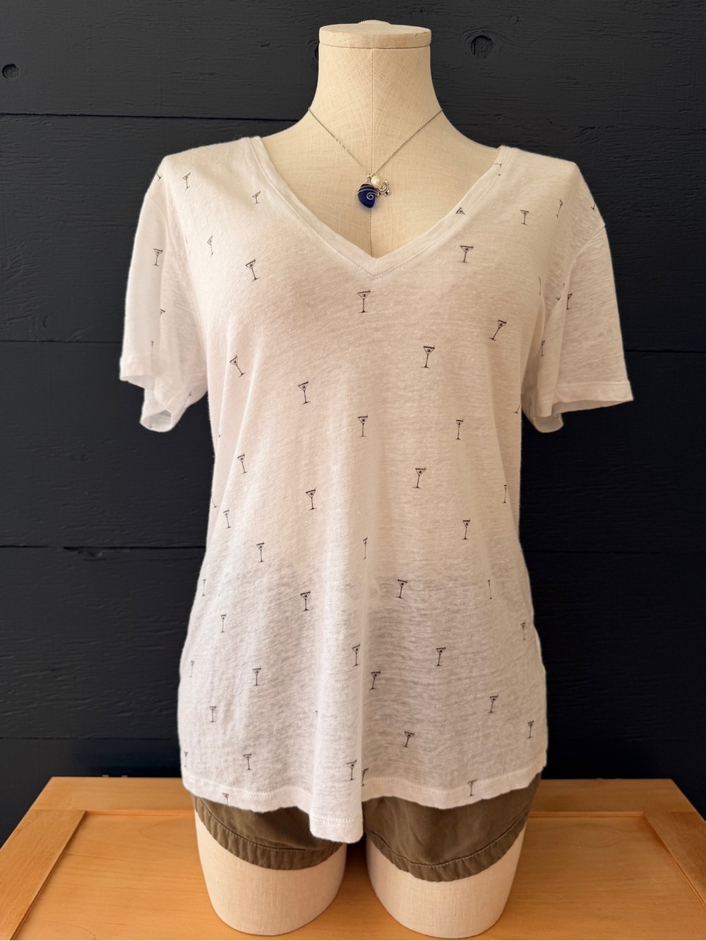 Rails “Cara Martini Print” Linen Blend V-Neck Tee - Medium EUC